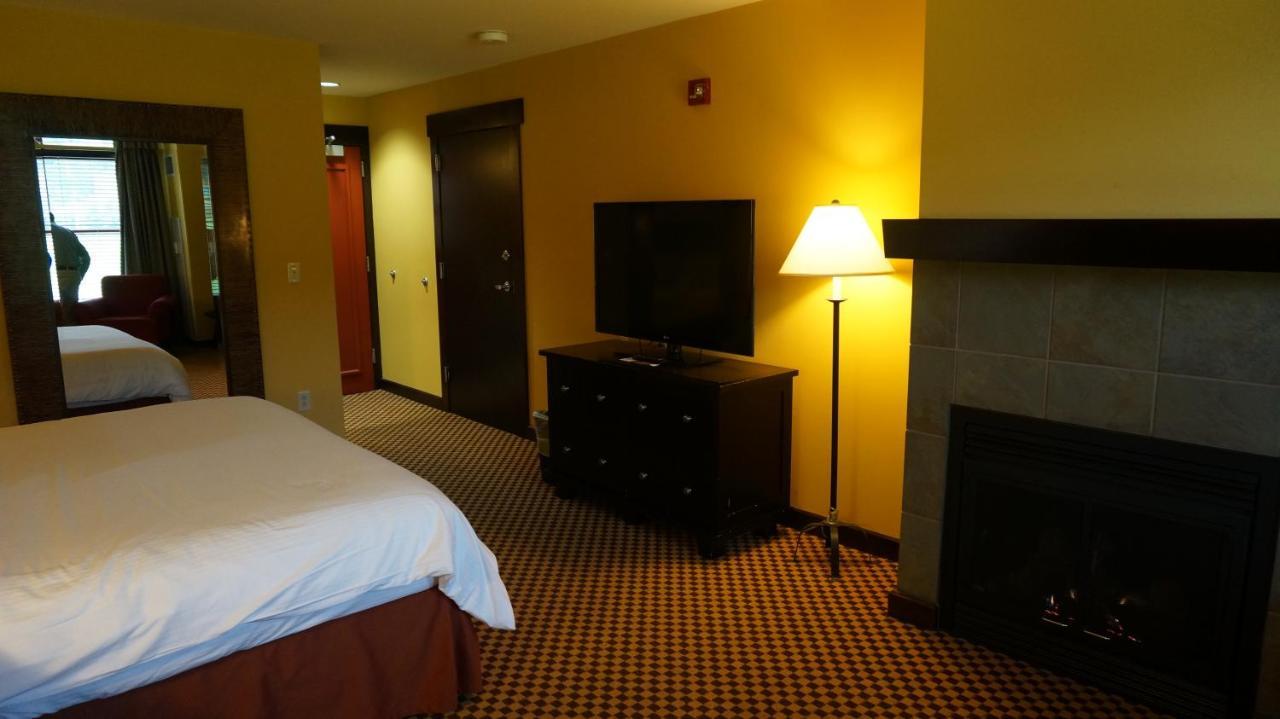 Queen Room with Mountain View - Disability Access,1152469422:JPEG